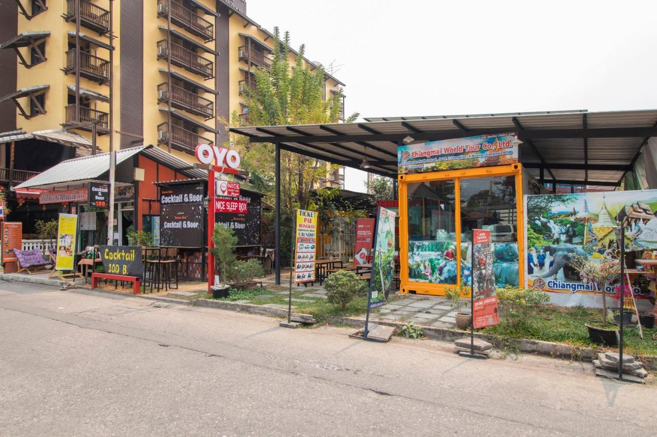 Oyo 673 Nice Sleep Box Hotel Chiang Mai Bagian luar foto
