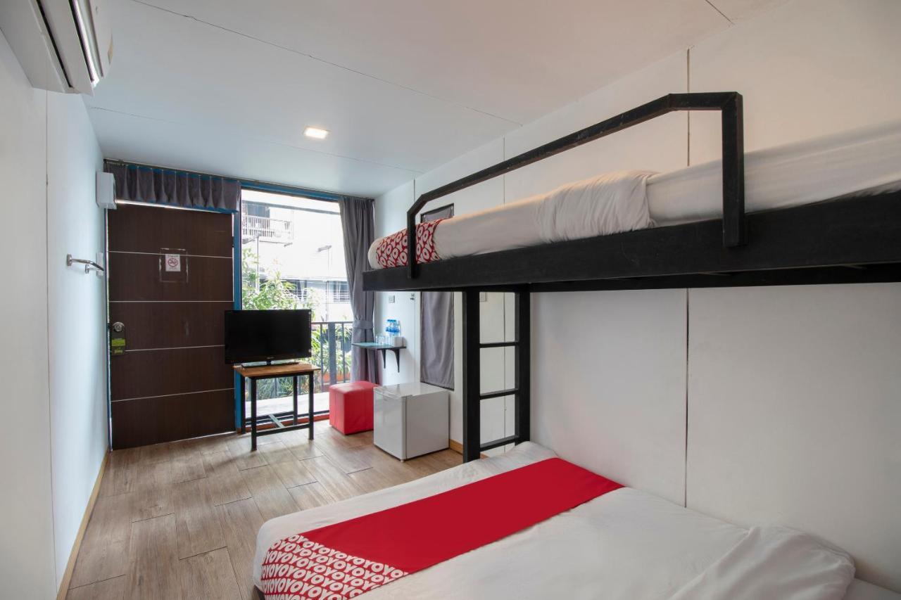 Oyo 673 Nice Sleep Box Hotel Chiang Mai Bagian luar foto
