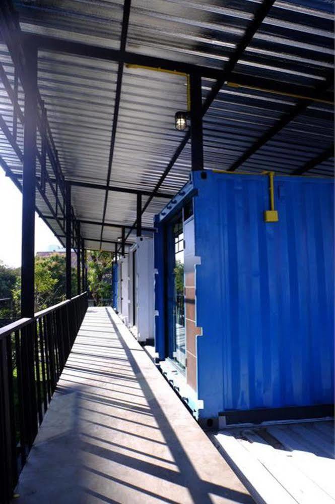Oyo 673 Nice Sleep Box Hotel Chiang Mai Bagian luar foto