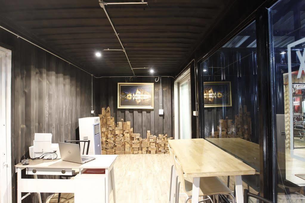 Oyo 673 Nice Sleep Box Hotel Chiang Mai Bagian luar foto