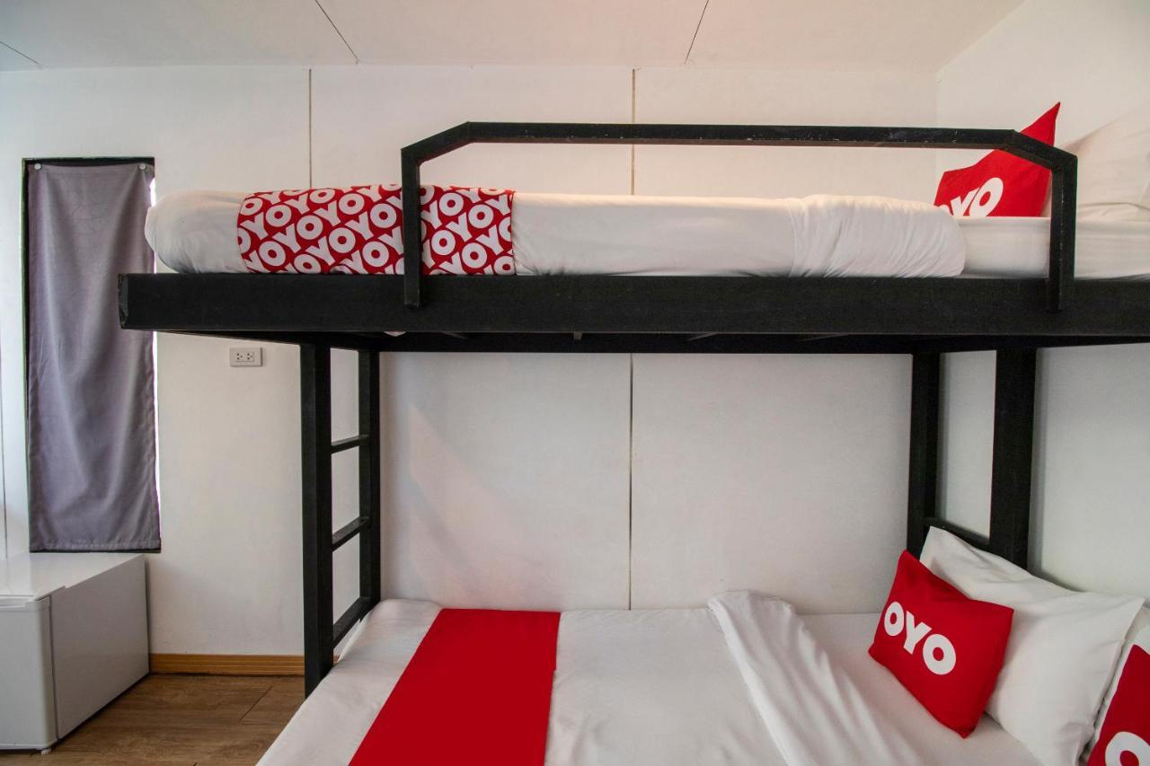 Oyo 673 Nice Sleep Box Hotel Chiang Mai Bagian luar foto